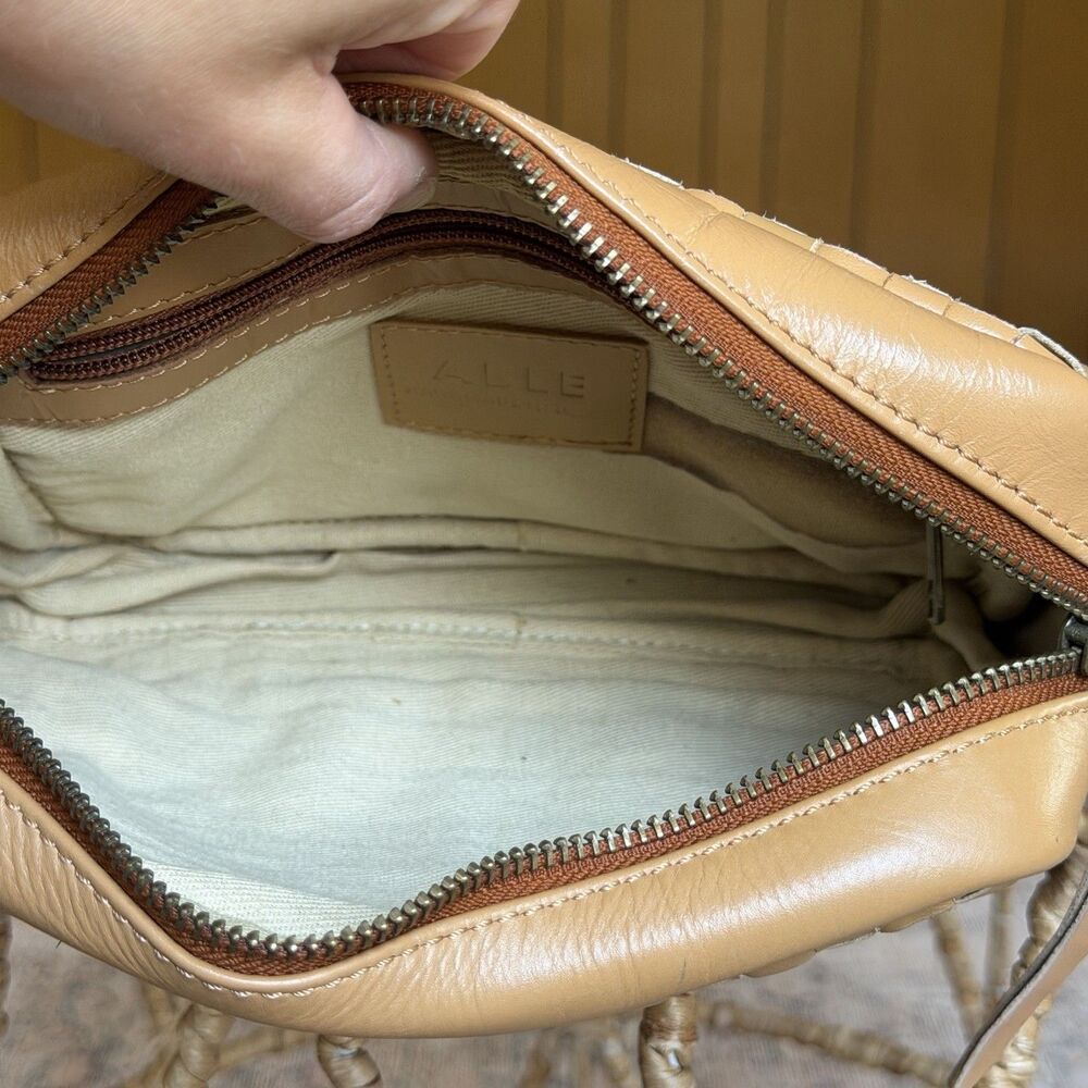 Able Valerie Leather Crossbody Bag In Pebble -Tan Cream Woven Midi Sac - Picture 14 of 16